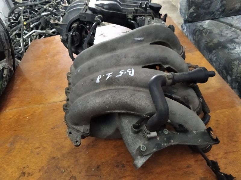 Дросельная заслонка VW Passat B5 Golf 4 1.4 1.6 Octavia Audi Колектор