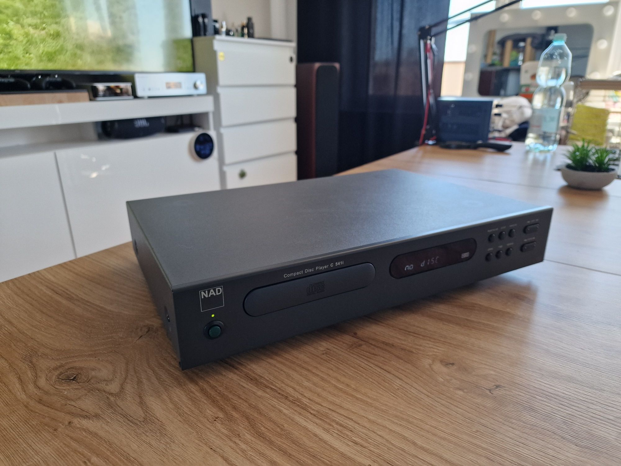 Wspaniały odtwarzacz CD NAD C541i - wspaniale brzmienie, super stan