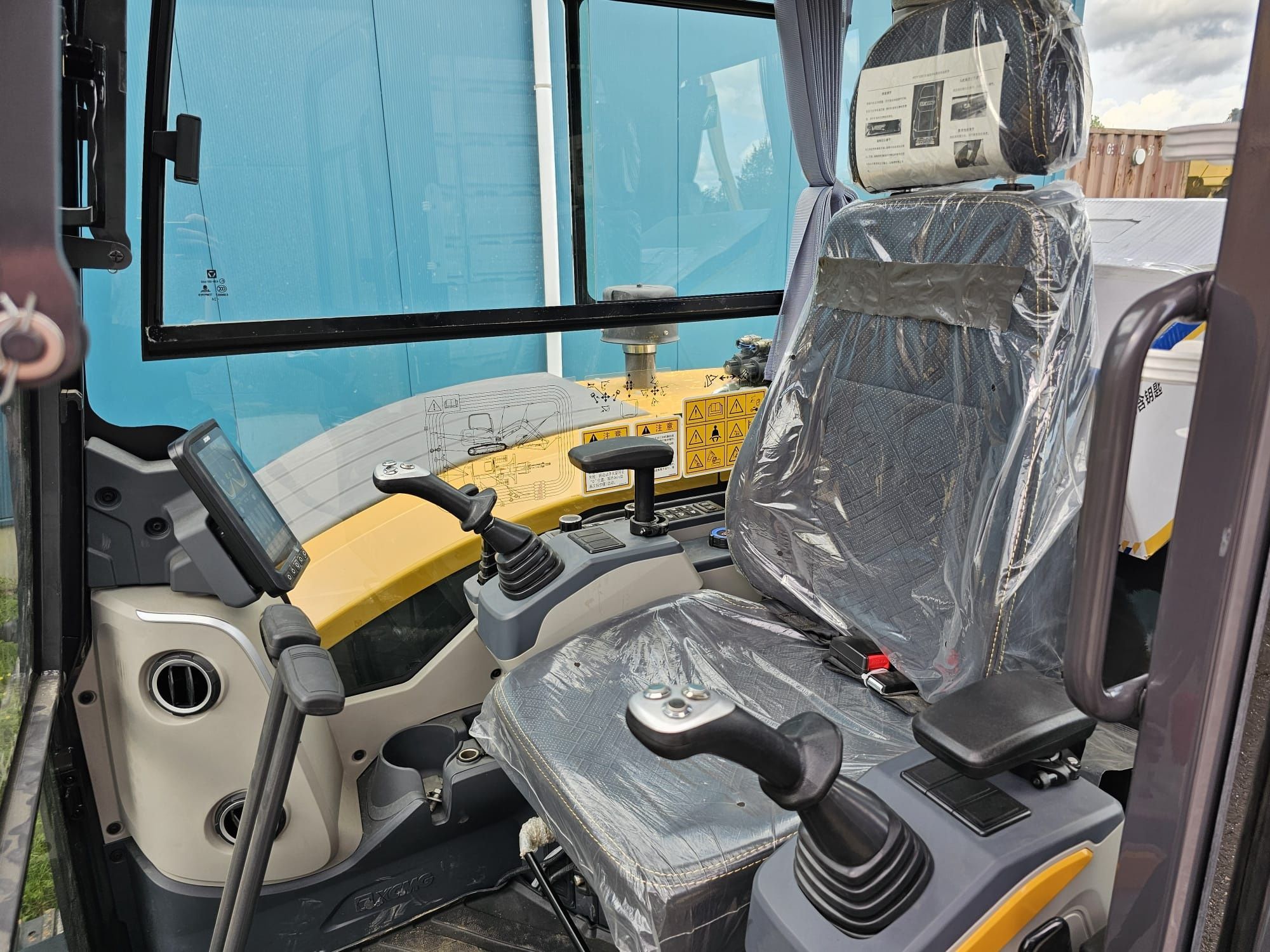 Mini escavadora giratória de 2025 com 6050 kg