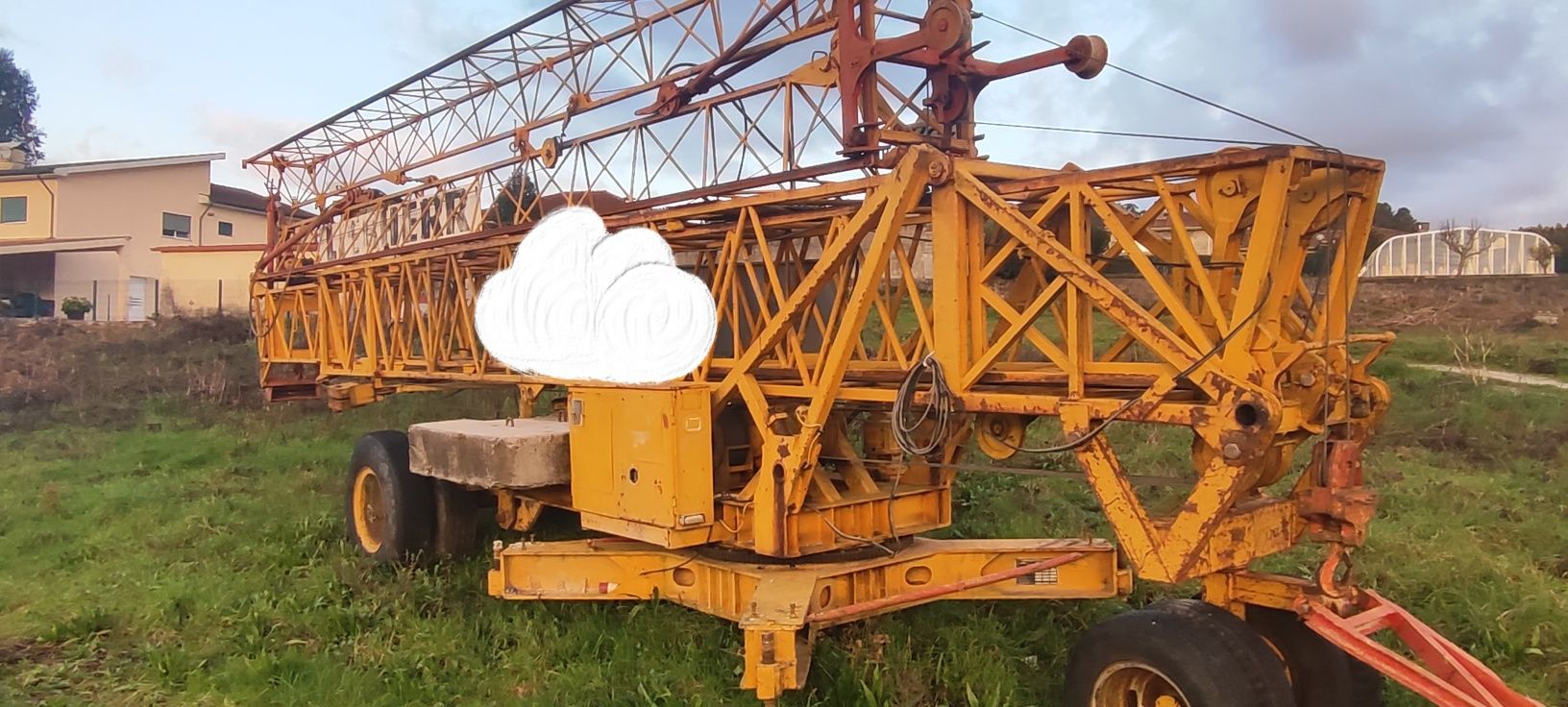 Grua liebherr 23 m de lança