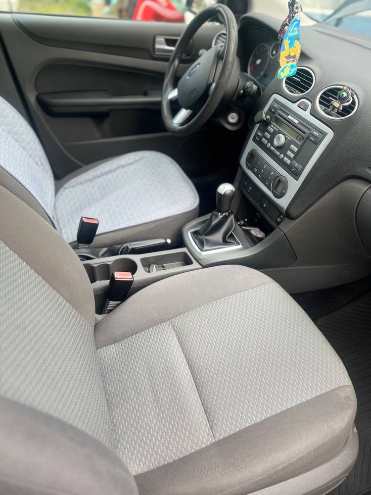Продам FORD FOCUS 1,6 газ/бензин