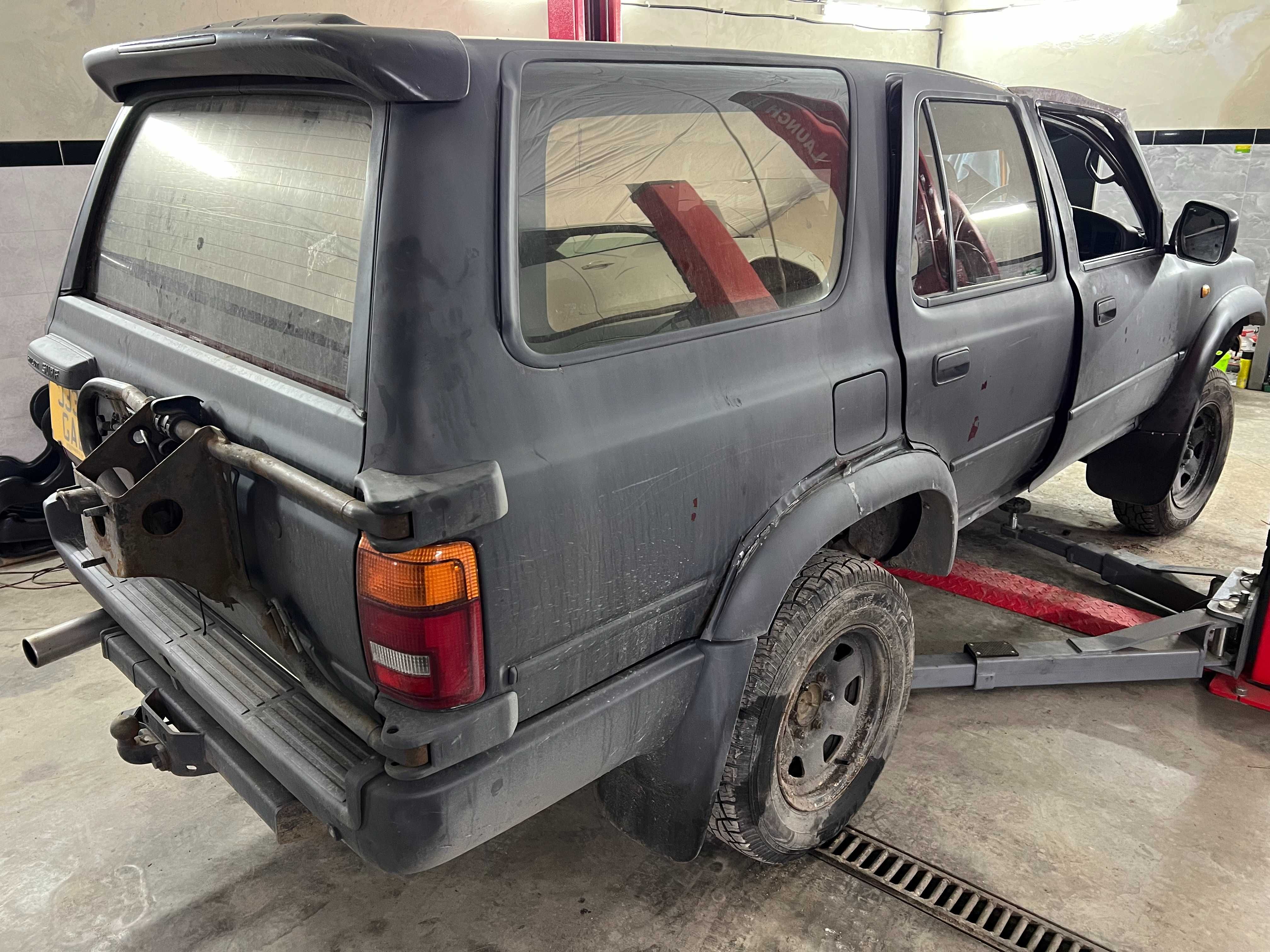 Розборка Шрот Toyota 4Runner Surf Hilux 2.4 TDI 2L-TE