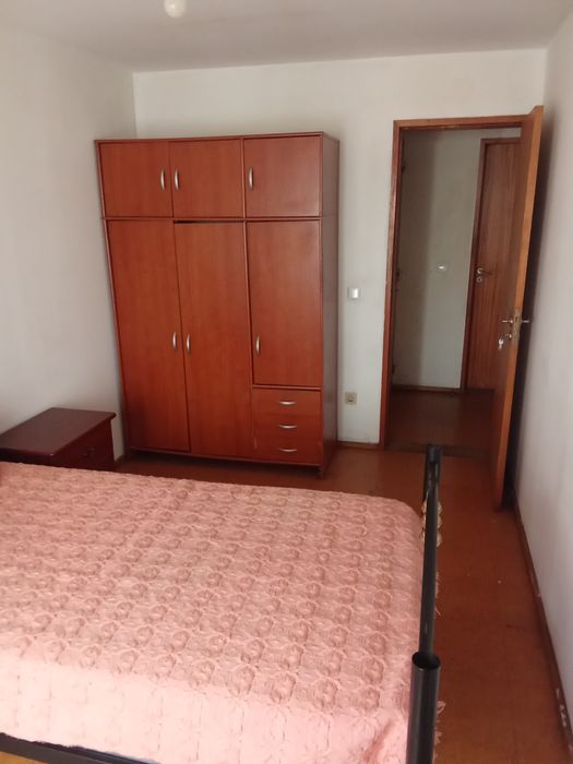 Alugo quarto em T2 Matosinhos