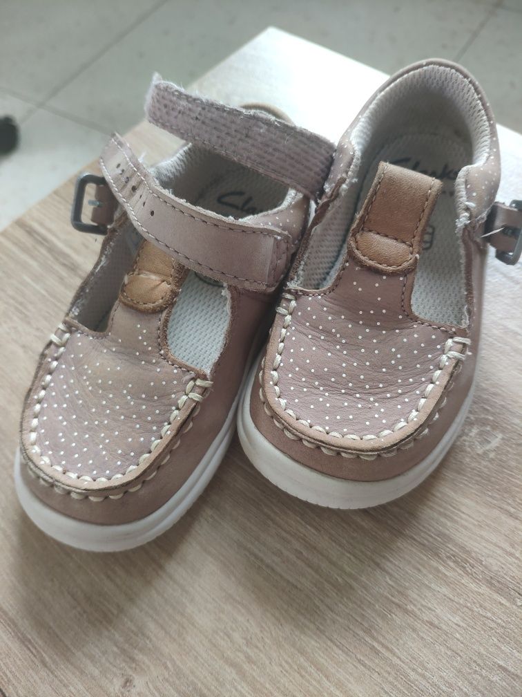 Продам дитячі туфлі Clarks ( Кларкс ) 20 розмір