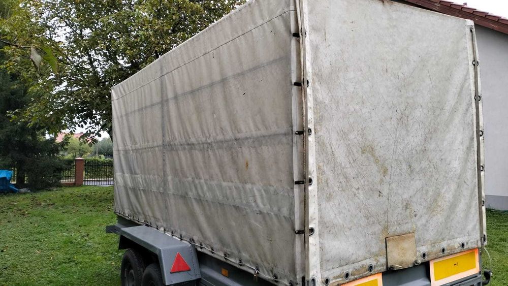 Przyczepa z plandeką