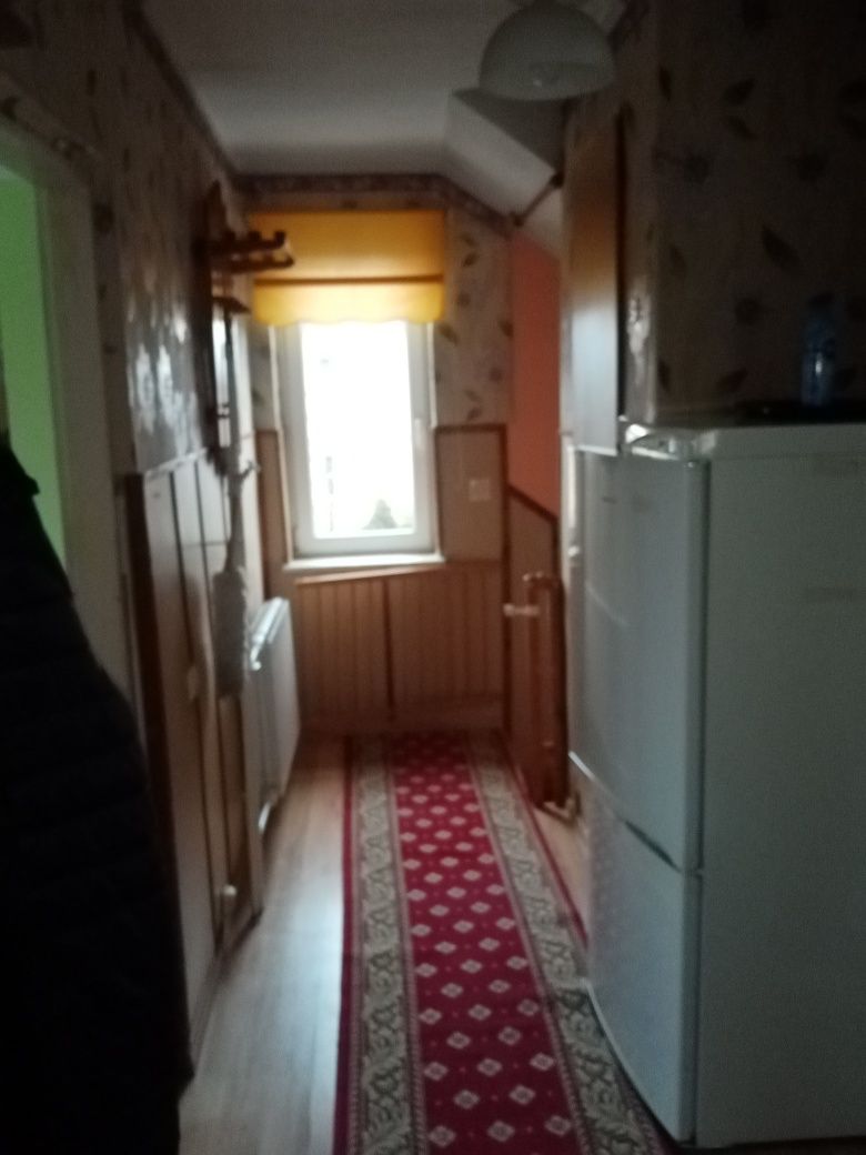 Wynajmę piętro domu wolnostojącego.