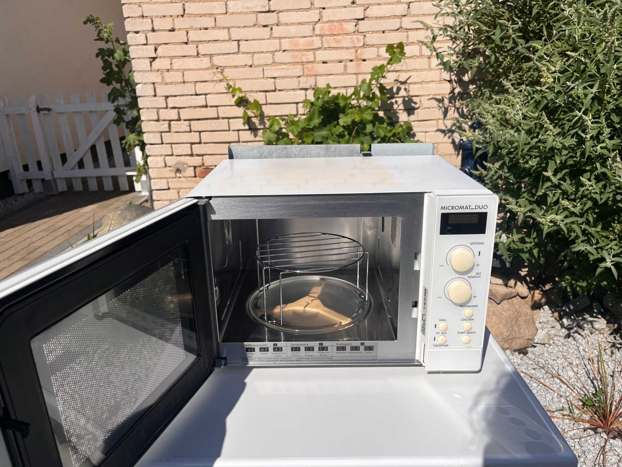 Kuchenka Mikrofalowa, Mikrofalówka AEG - Biała,900 W,Grill - Dowóz
