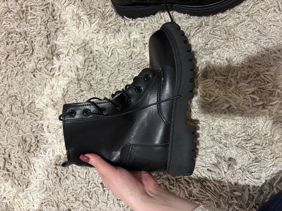 Buty zimowe czarne mocno ocieplane roz. 36