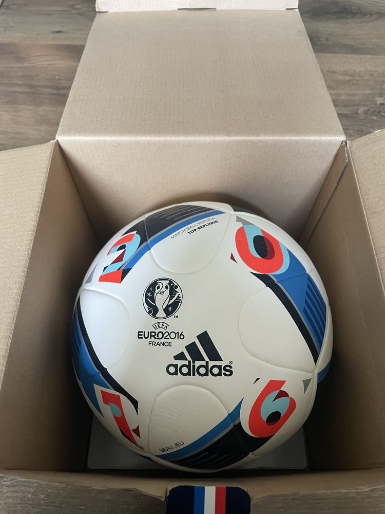 Replika piłki meczowej Euro 2016 BEAU JEU MATCH BALL REPLICA