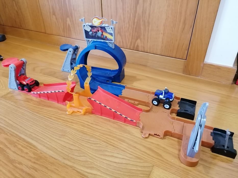 Pista Fisher Price - Blaze