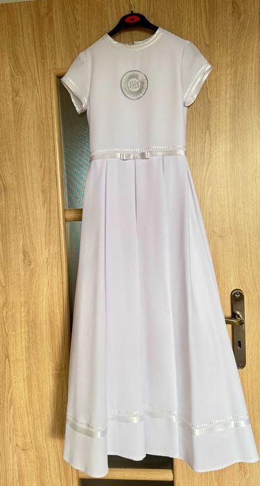 Albosukienka komunijna rozm. 146 z dodatkami - stan bardzo dobry