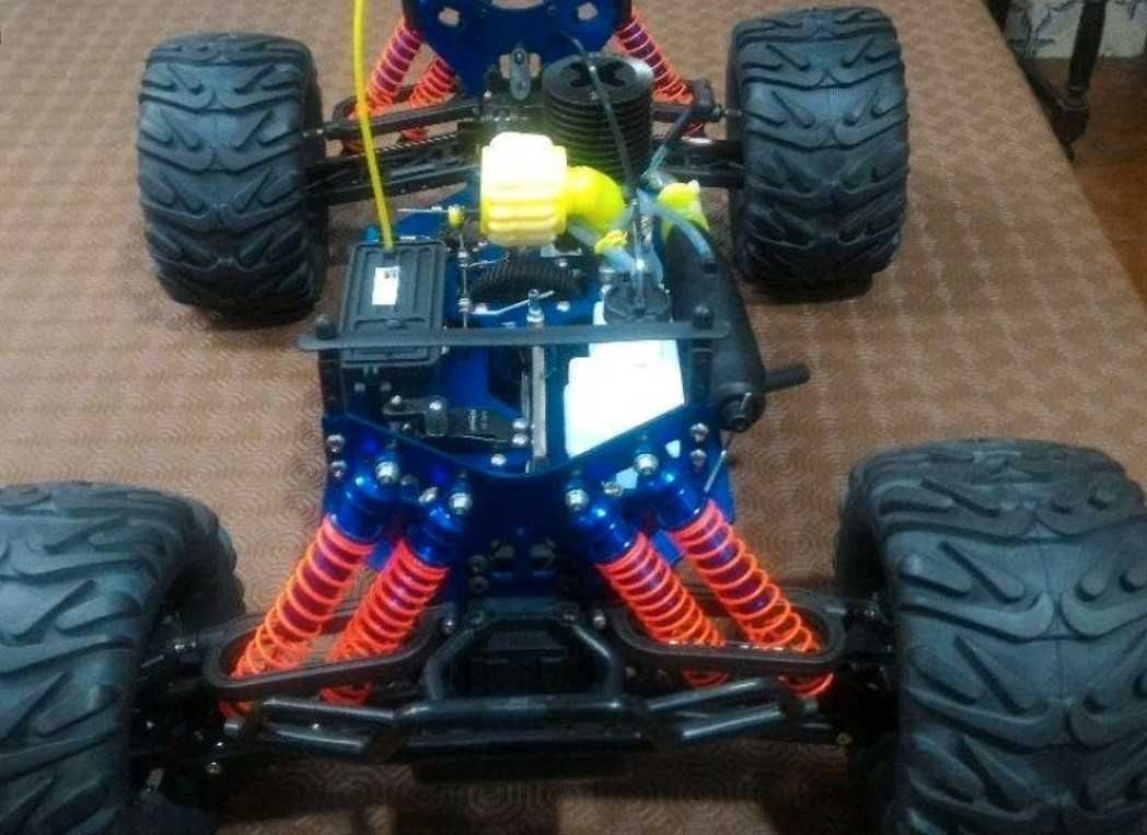 Radiomodelismo Monster 1/8 + Mini Cooper 1/10