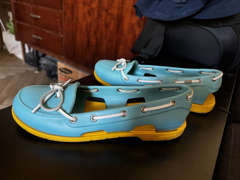 Продам мокасини Crocs W7, устілка 24,5 см
