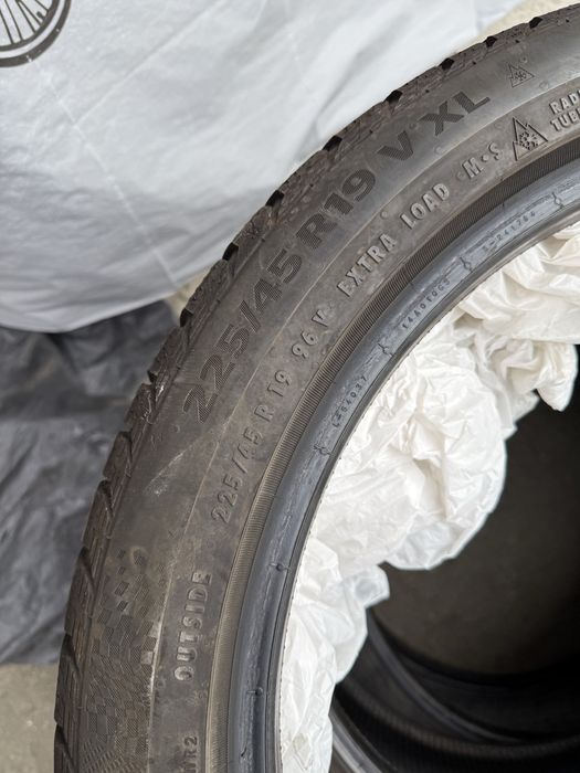 Шини Continental WinterContact TS860 225 45 19 пара