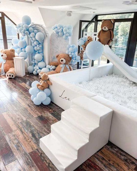 Biały basen z kulkami - Atrakcja na imprezy, urodziny dla dzieci HIT