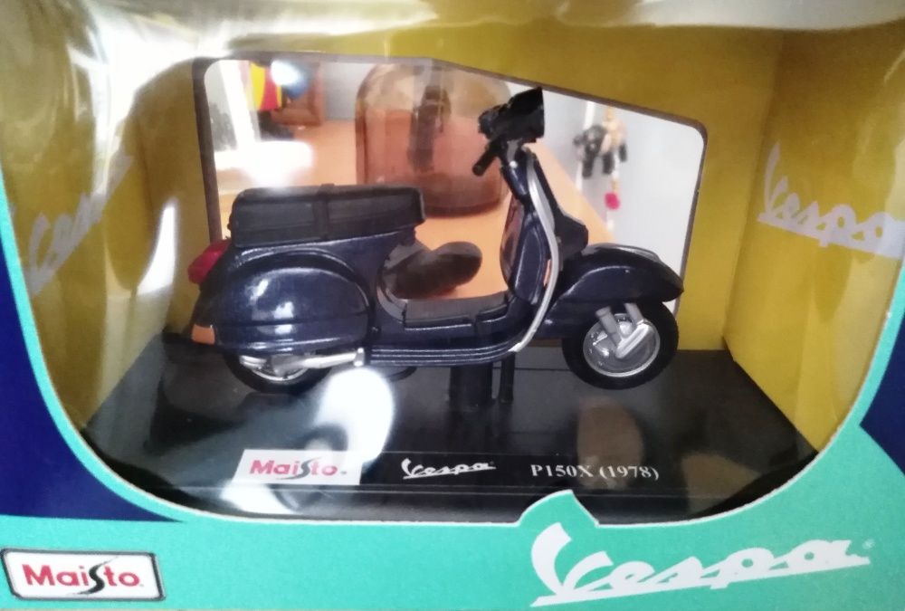 Miniaturas de motas Vespa