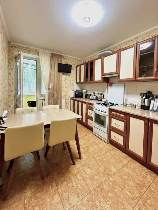 Продаж 2-кімнатної квартири вул. Стрийська (новобуд 2010х)