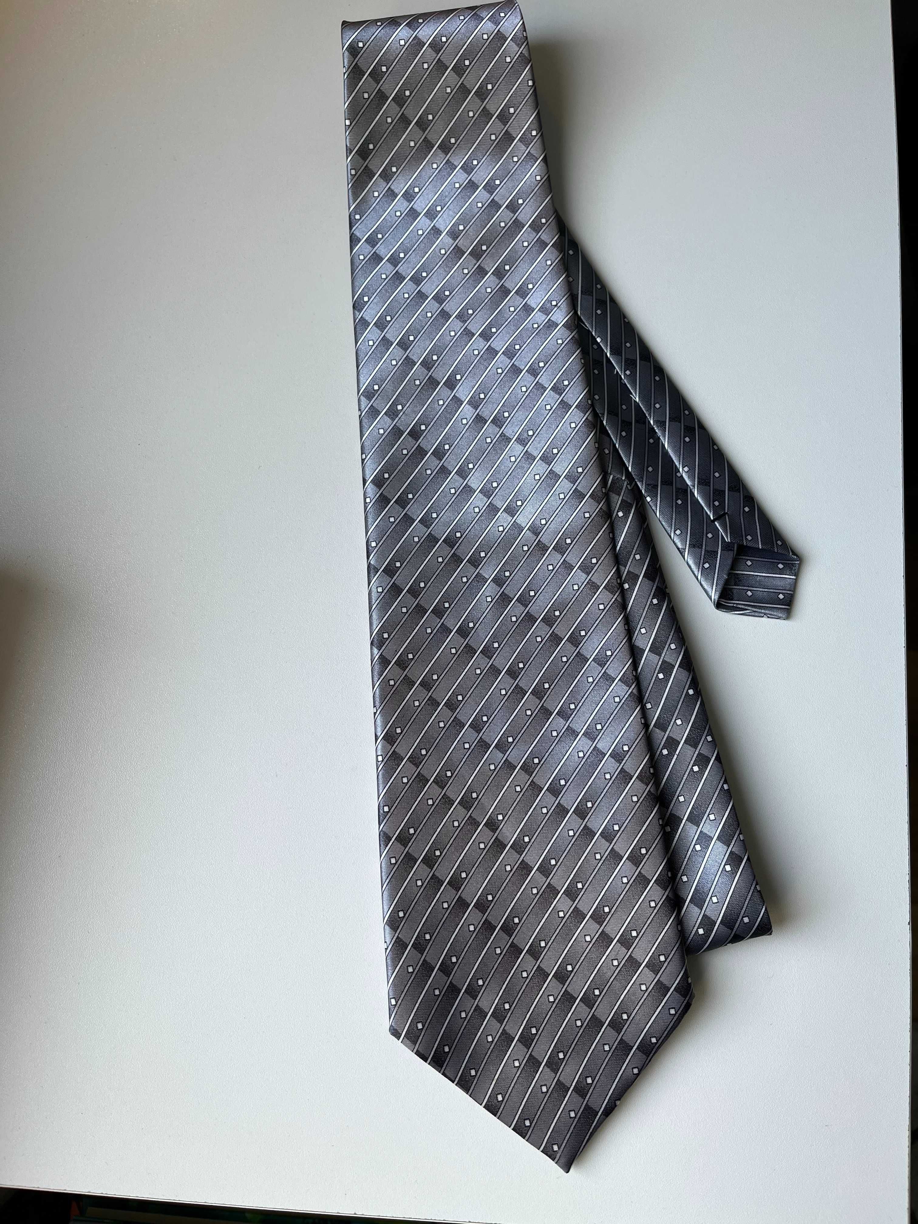 Krawat jedwabny. Hand made 100% silk. Nowy.
