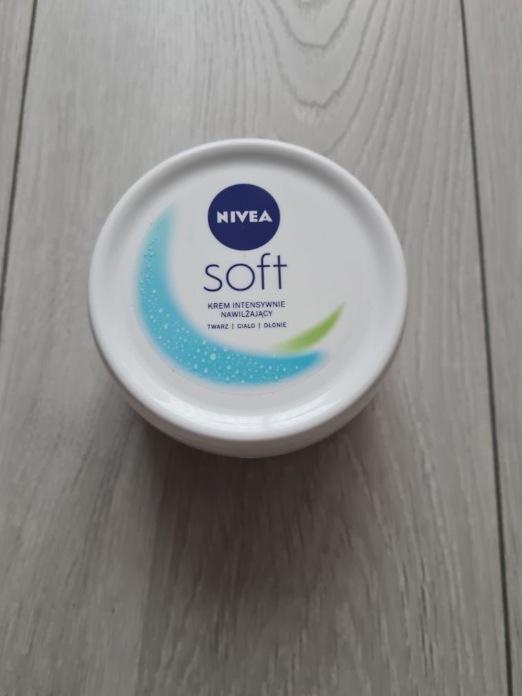 Nivea soft krem nawilżający do twarzy ciała dloni 300ml