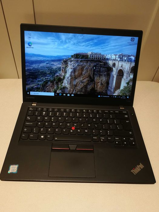Lenovo T470s w super stanie, lekki i wytrzymały