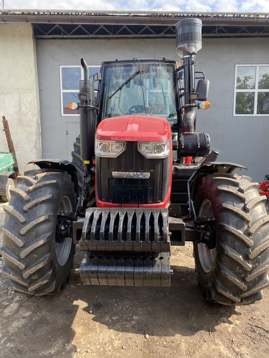 Трактор ворльд WORLD 160 к.с. Китайський трактор