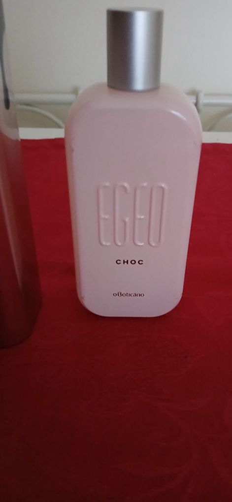 Lata + frasco Egeo Choc, vazios