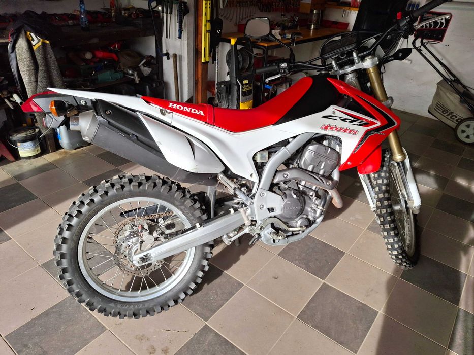 Motocykl Enduro Honda CRF 250