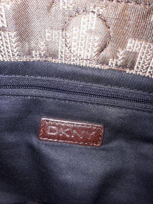 Mala dkny castanha original