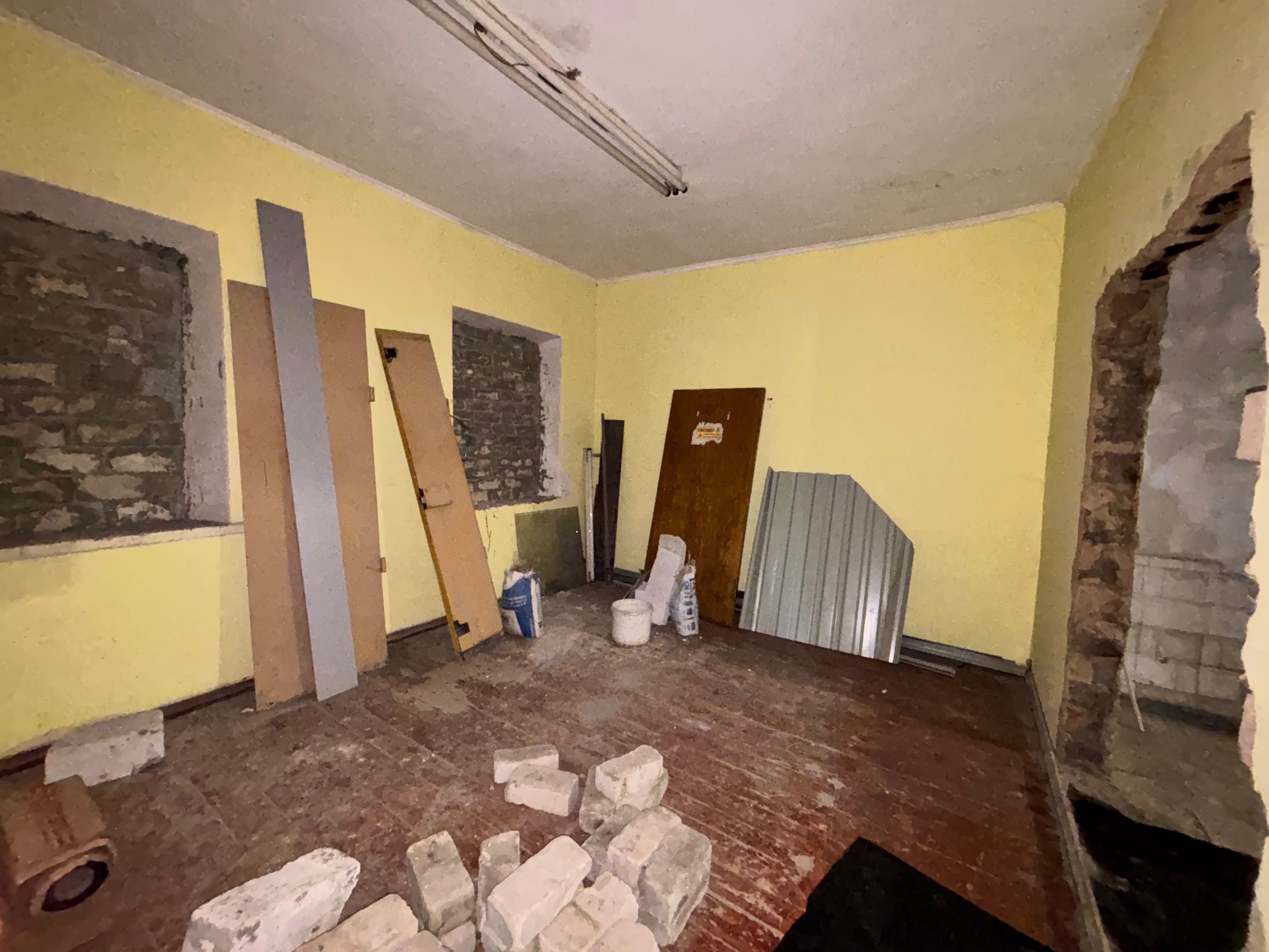 Продається приміщення по вулиці Одеська