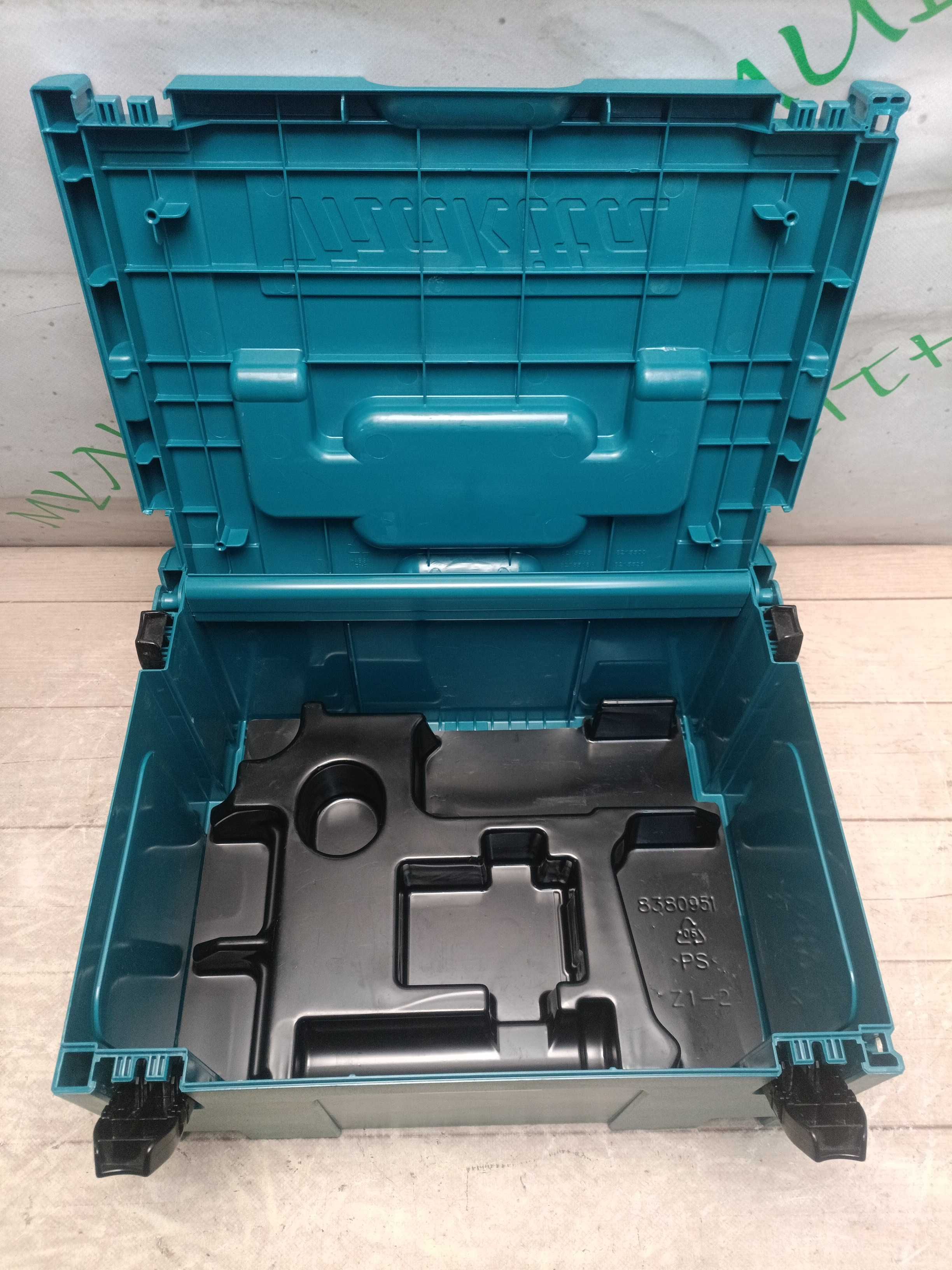 Makita 821551-8 Makpac 3 універсальний кейс + вкладиш