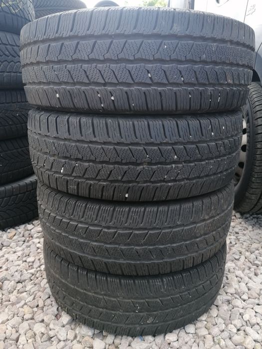 215/65/16 C Continental zimowe