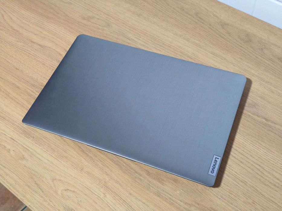 Portatil Lenovo 15"
