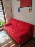 Piękna solidna sofa do salonu