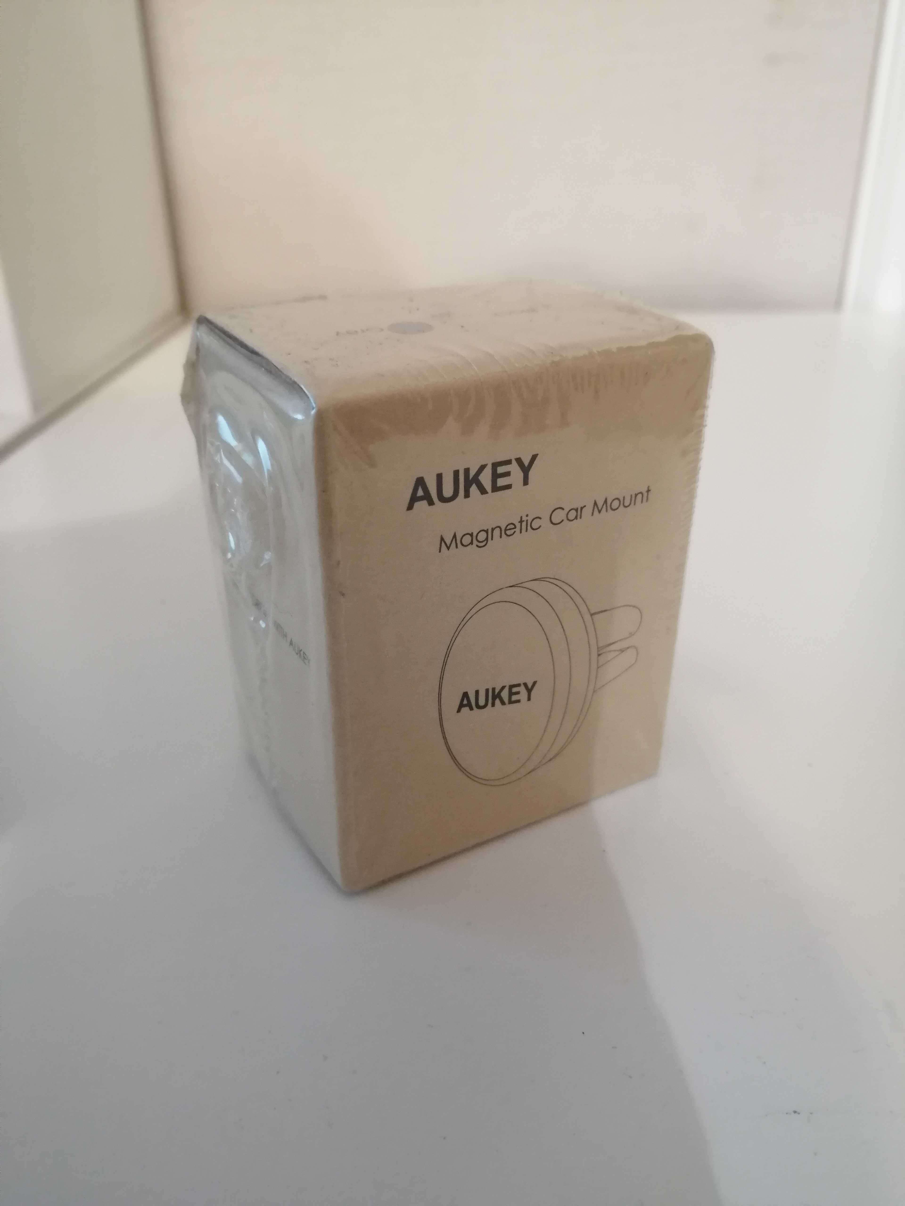 Uchwyt samochodowy na telefon Aukey