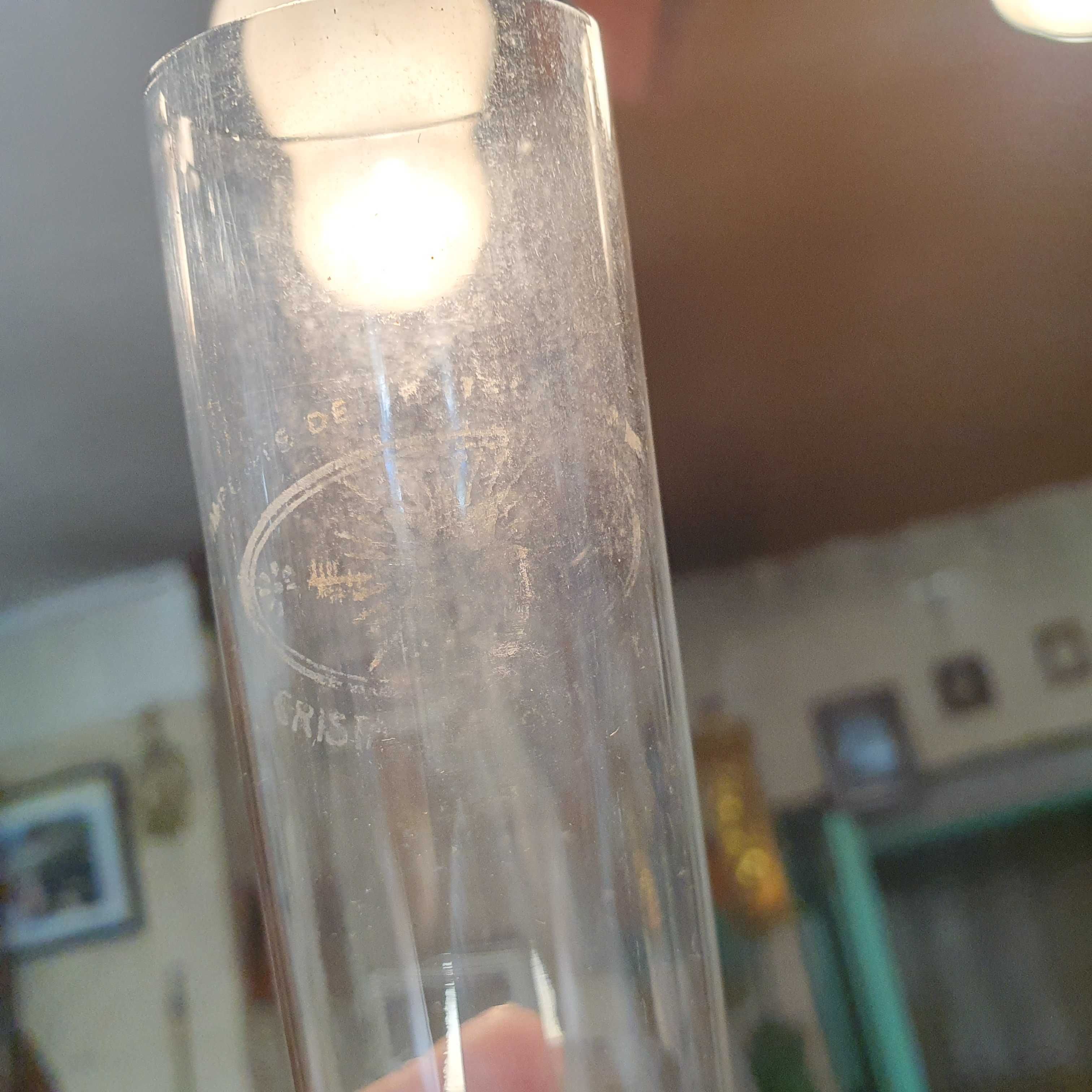 Sprawna lampa naftowa z XIX wieku