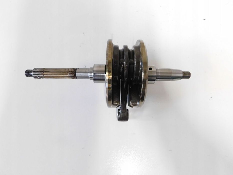 PIAGGIO X7 X9 X8 X-EVO 125 WAŁ KORBOWY