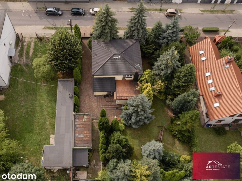 Dom 140 m2 plus pięknie zagospodarowana działka 77