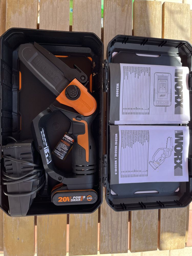 Mini Motoserra a bateria Workx WG 324E