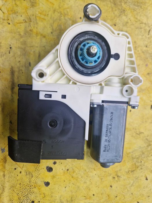 Sterownik Podnosz. Szyby Lewy Przód Vw Audi Seat Skoda 1K0.959.701.P