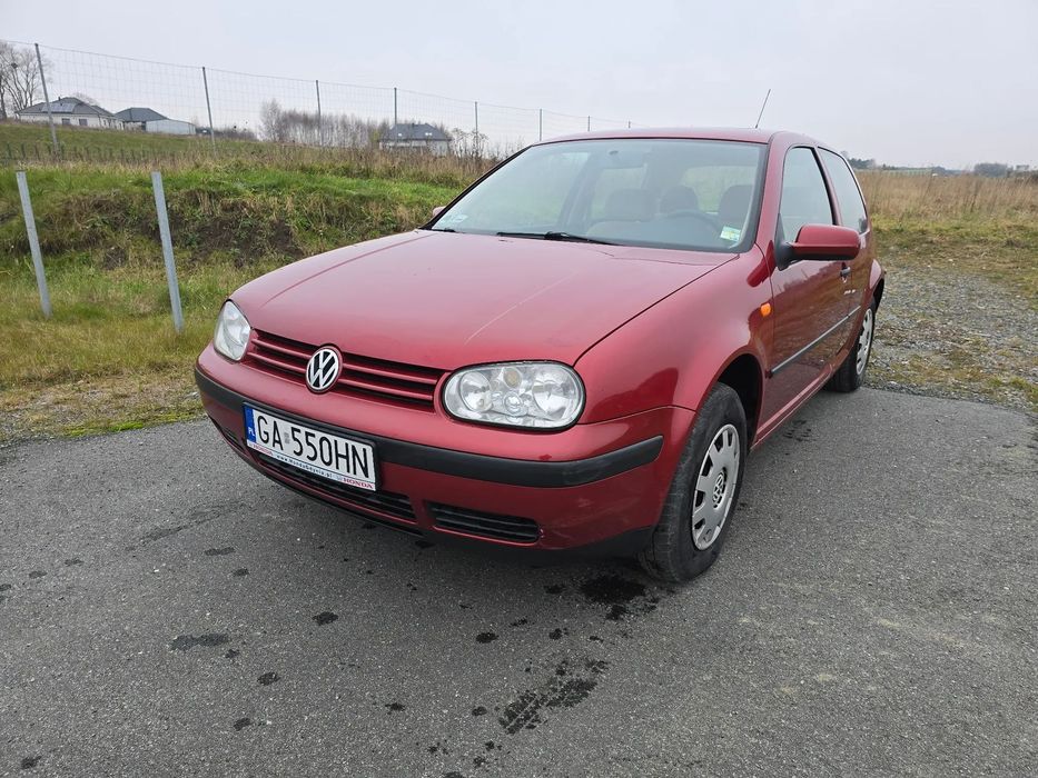Volkswagen Golf Zadbany Golf 4 automat od 2 użytkownika