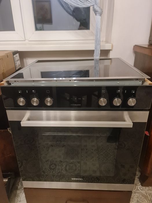 Piekarnik cargo z płytą elektryczną pod zabudowę Siemens extraKLASSE