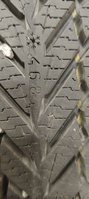 Зимові шини Nokian Snowproof 2 195/65 R15