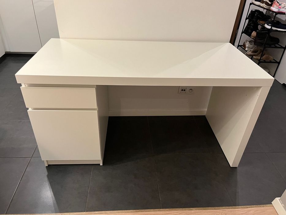 Biurko białe ikea 65 x 140 cm