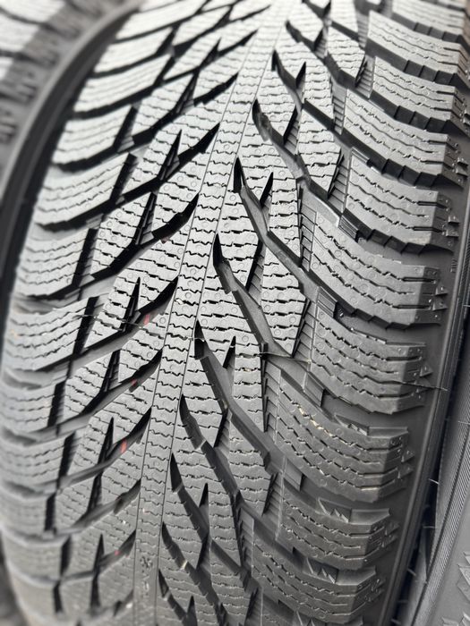 235/60R17 Nokian Hakkapeliitta R3 SUV 4шт 2022рік