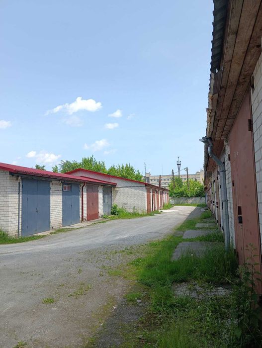 Здам  в оренду гараж цегляний,   м.Рівне в. Дорошенка, біля  Хатки