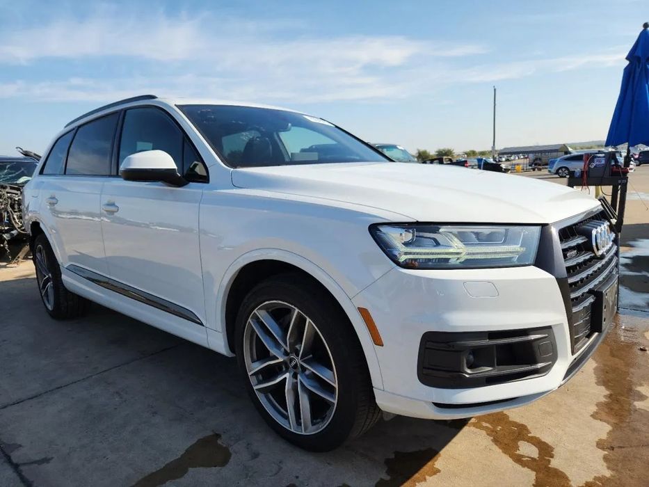 Audi Q7 Audi Q7 2018 / Virtual Cockpit / Quattro / S-Line