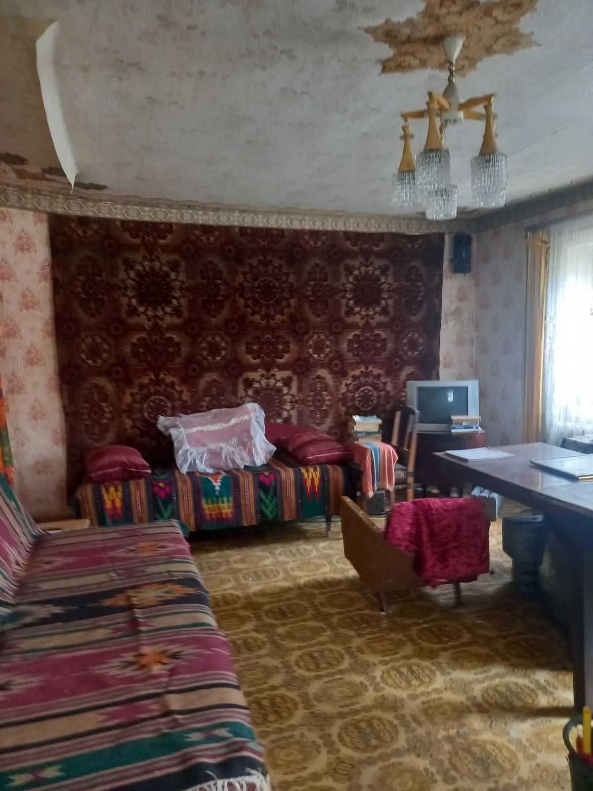 Чудова пропозиція мати свій будинок з виходом до ставку. Лісок. 18000