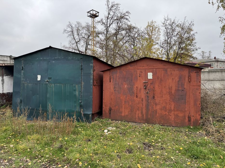 Місце, місце і ще раз місце! 3-кімнатна + ГАРАЖ в Центрі біля ЦНАПу.