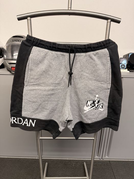 Calções Nike Air Jordan - Tam M