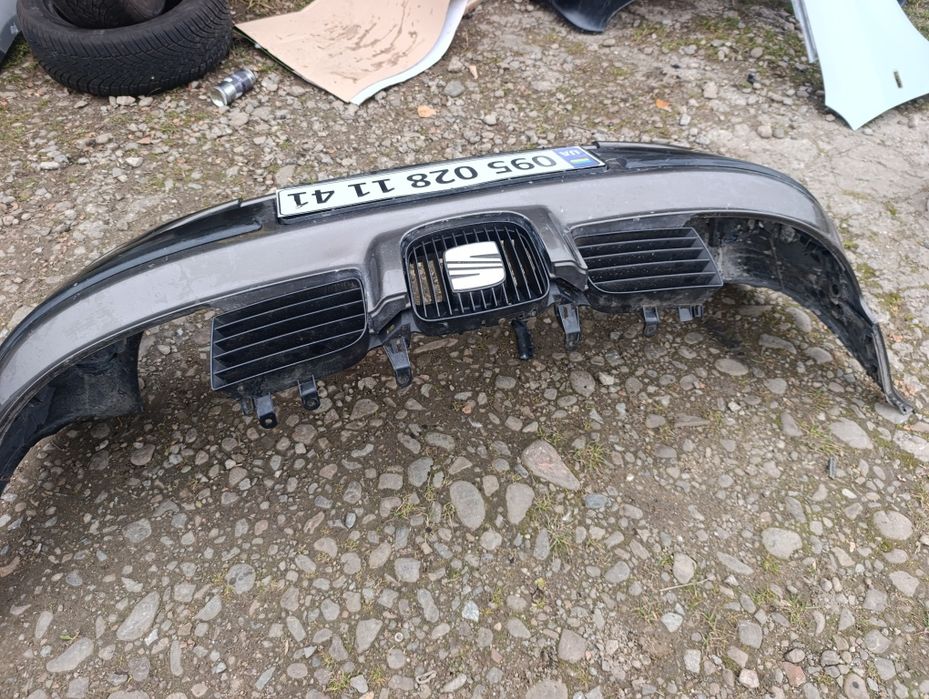 Бампер Сеат Толедо 2 Леон 1 решітка стартер КПП